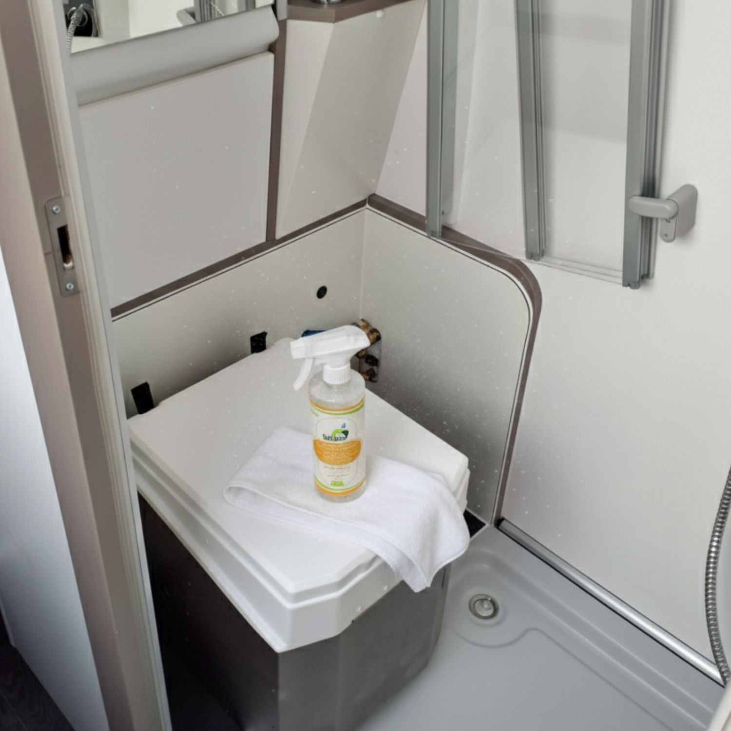 solbio-reiniger-trenntoiletten-spray-0-5l-eukalyptus-minze image 2